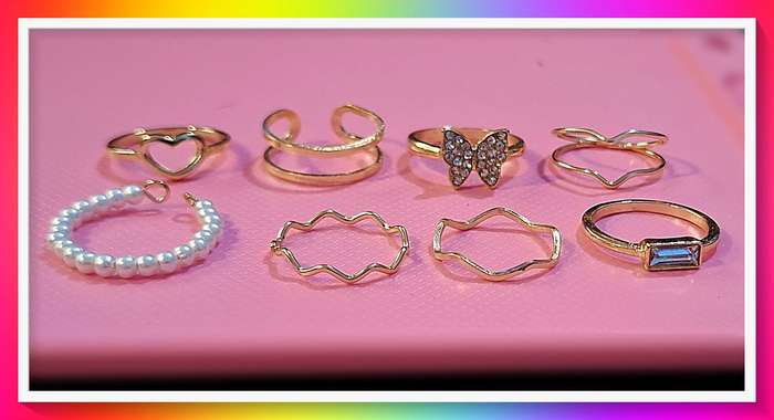 Lovely 8pc stacking ring set
