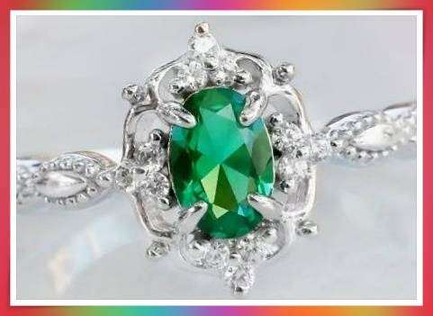 Stunning Promise Ring with Emerald Green simulated Cubic Zirconia S7