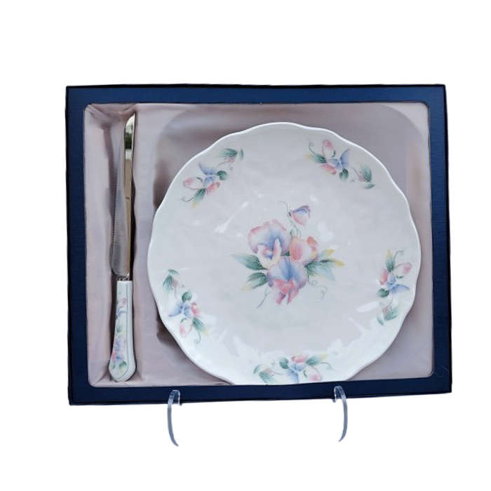 Aynsley Little Sweetheart Cake Plate & Cake Knife Set