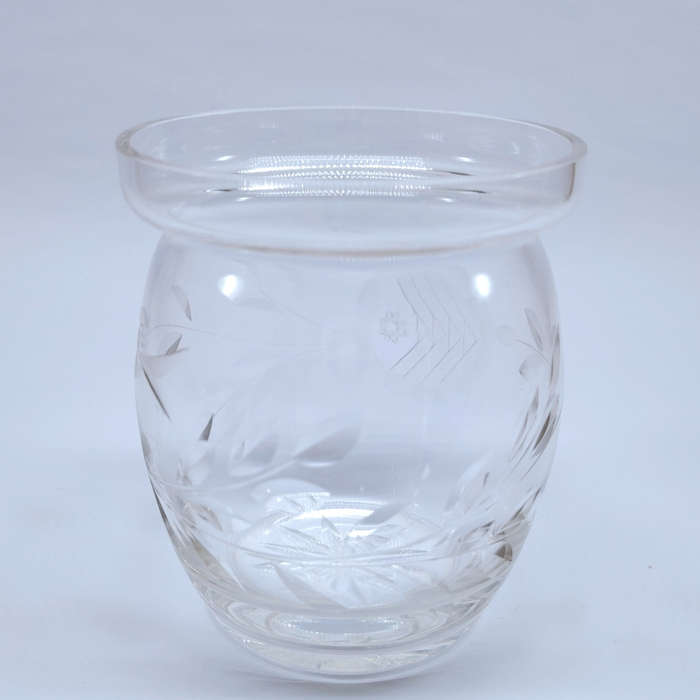 Quality vintage glass etched foliage pattern vase