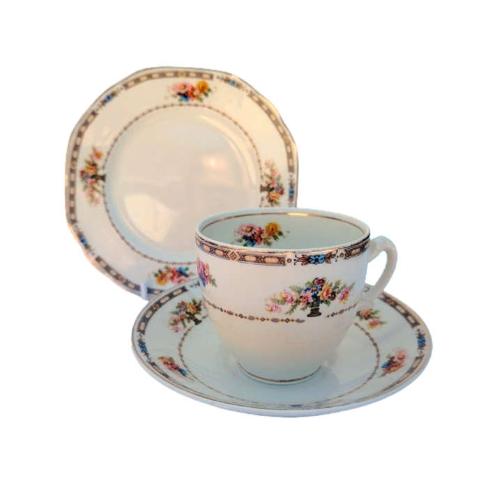 NH Grindley Winds of Ivory England Cup and Saucer Trio