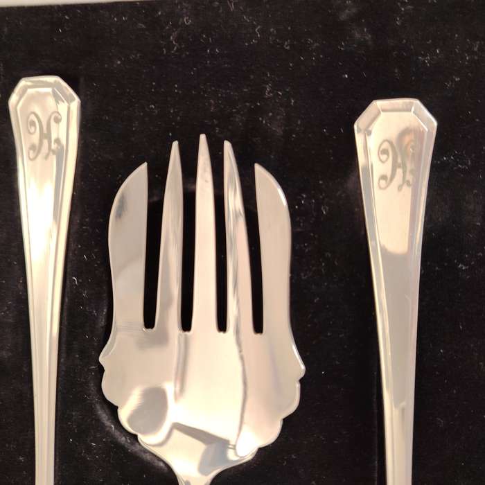 Antique J.Sanderson & Son cased Argyle Silver Plated Serving Cutlery Set