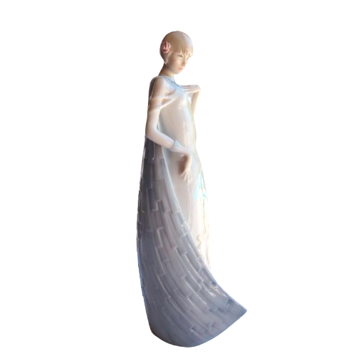 Royal Doulton Reflections Debut HN3046 Figurine