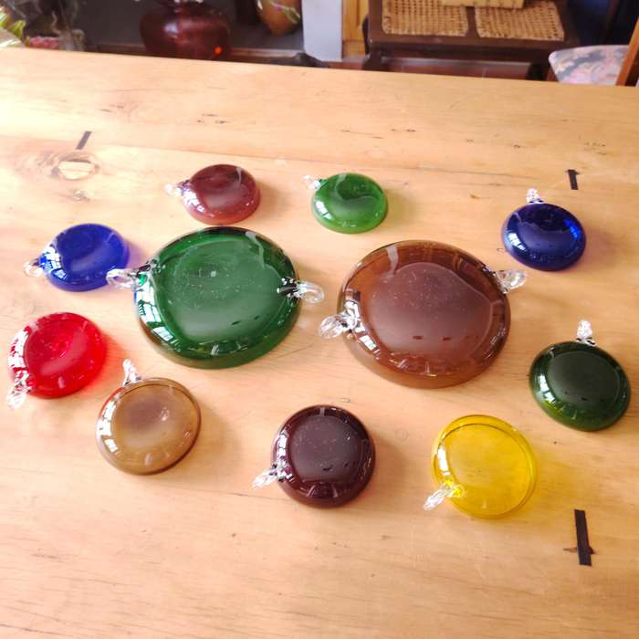 Dessert Cups and bowl in colored glass and stylized handles