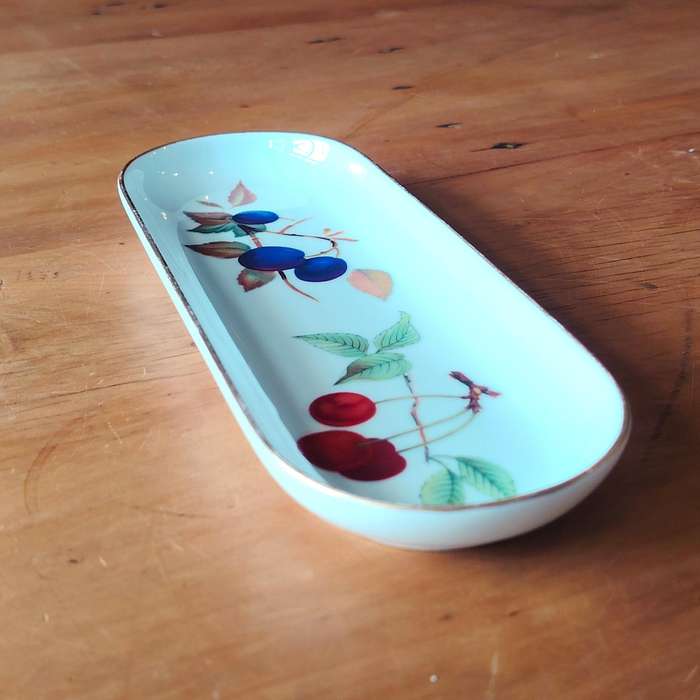 Royal Worcester Oval Dish Evesham Porcelain England