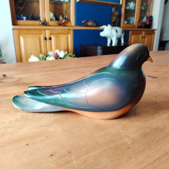 Feathers of Knysna Gallery carved and hand painted Blue Jay