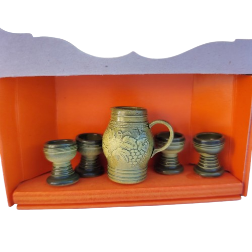 Original vintage Bodo Henning doll furniture Stonewear jug and mugs No 917,