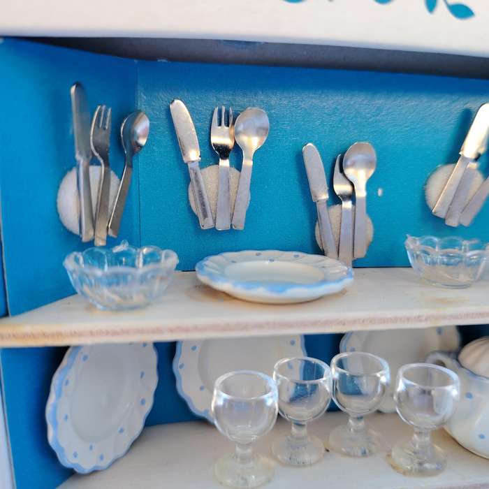 Original vintage Bodo Henning doll furniture blue and white dinner service