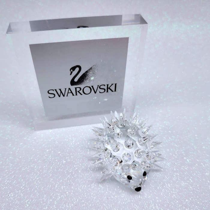 Swarovski Crystal Medium Oval Hedgehog no Whiskers