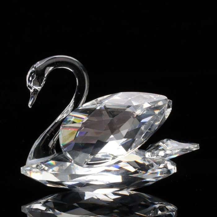Swarovski Crystal Medium Swan Beauties of the Lake