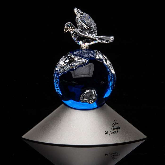 Swarovski Crystal 2000 Millennium Planet World Globe