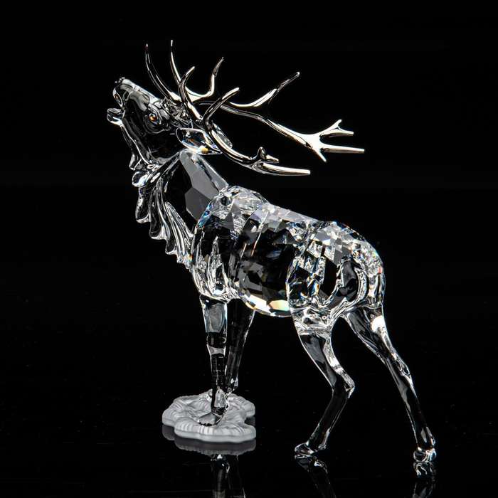 Swarvoski Crystal Stag Retired 2002 "Rare Encounters"