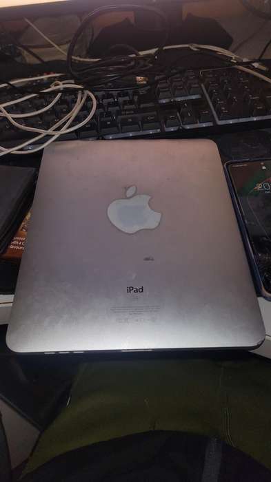 IPad 1st gen (old software)