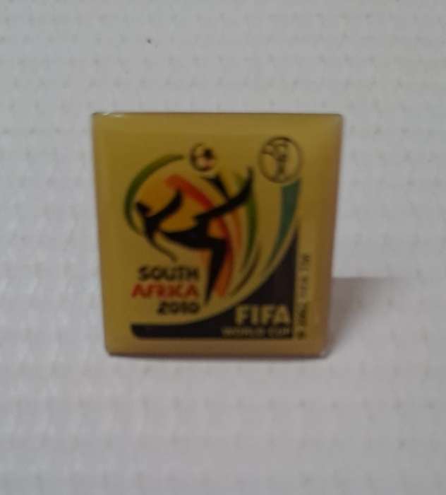 South Africa Soccer Pin - 2010 Fifa WC SA (metal/silver)