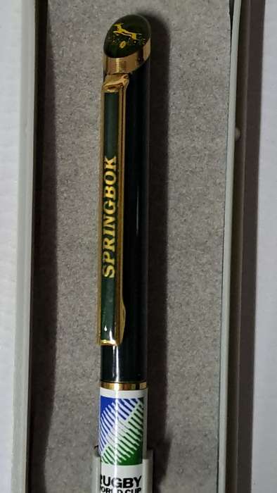 South African Pens 1 x Collectable Springbok 1995 WC Strip Pen. No Ink. + display box (metal/green)