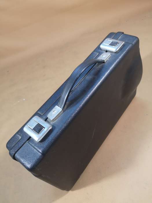 Amati Kraslice ACL-201 clarinet with case, Czech Republic