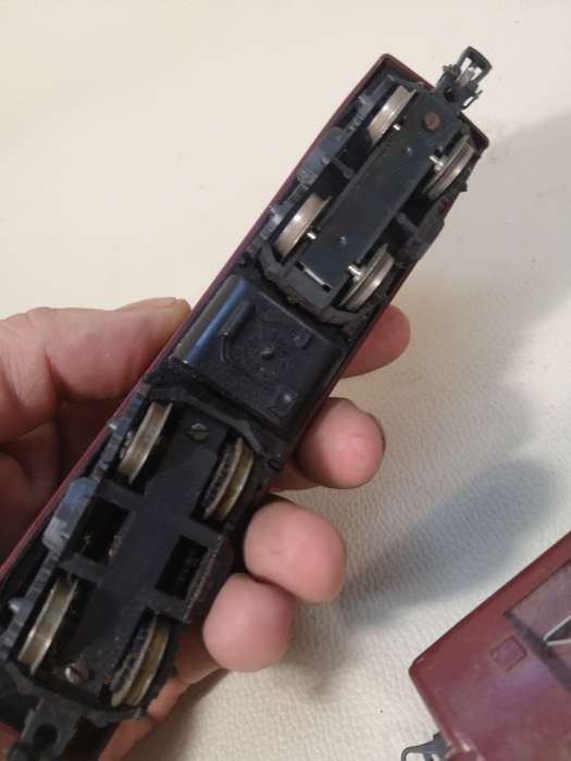 A Pair of Lima Railways E919 electric locomotives HO Scale