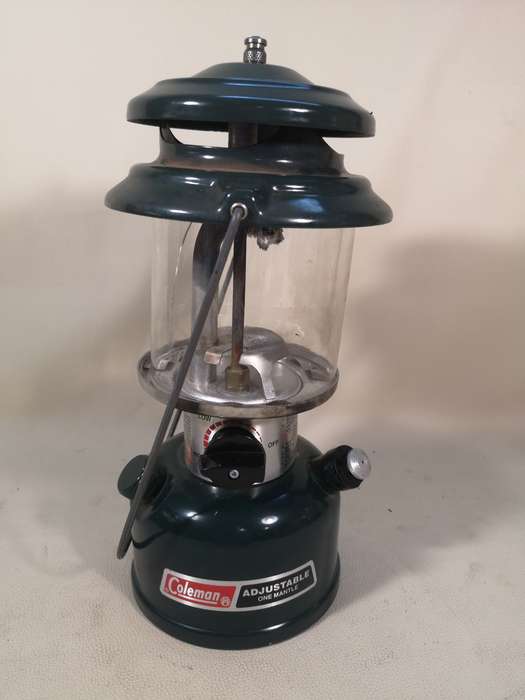Vintage Coleman Model 288A Adjustable Two Mantle Lantern