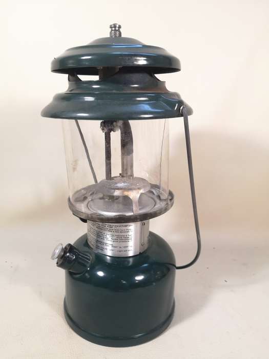 Vintage Coleman Model 288A Adjustable Two Mantle Lantern