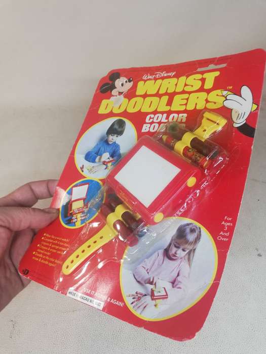 Vintage 1970s Durham Industries Walt Disney Wrist Doodlers Magic Screen-In original Packaging