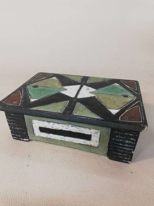 Stunning Herman A. Kahler, Denmark, Lidded Pottery Bowl. 1960's Scandinavian Pottery
