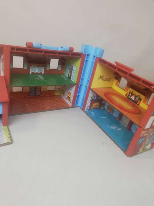 Fisher Price Little People Play Family Brown Tudor House 952 1986 with Extras