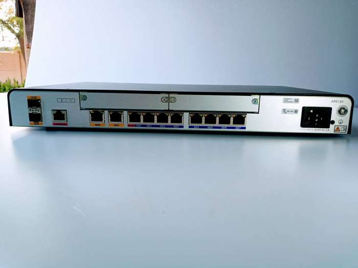 Huawei AR6120 router