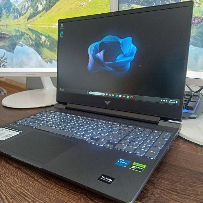 HP Victus 15-fa2xxx Gaming Laptop - Grade A Condition! under HP warranty