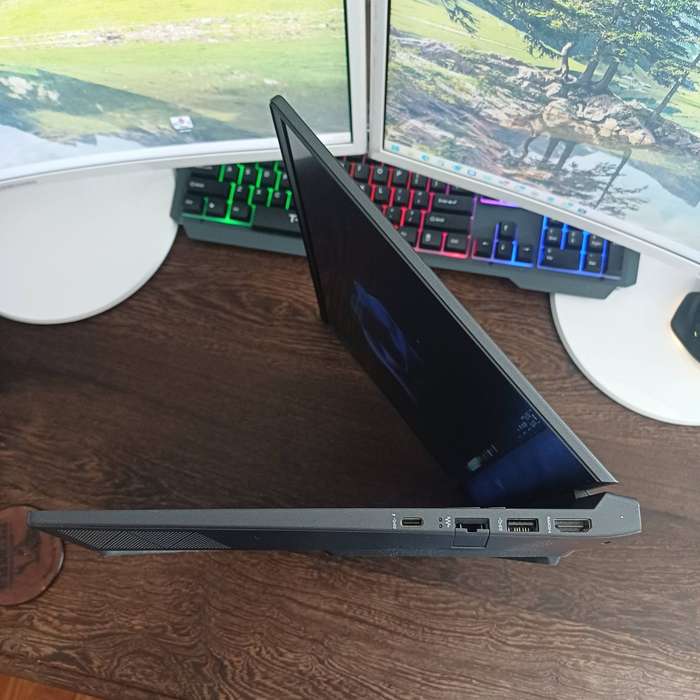 HP Victus 15-fa2xxx Gaming Laptop - Grade A Condition! under HP warranty