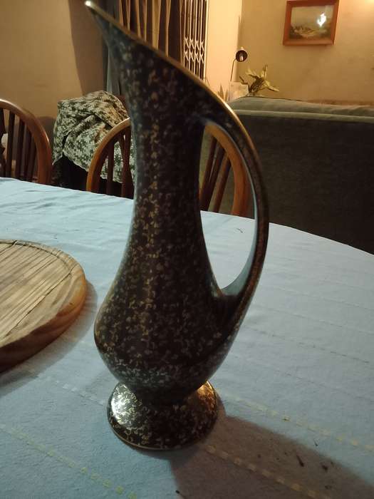 HOHR vase (Has 2 chips as per photo's )