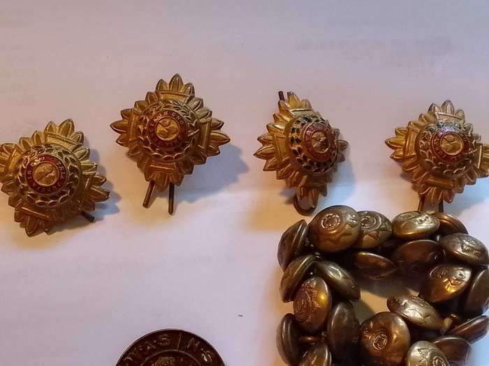 Mixed lot military badged