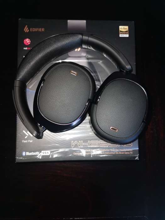 Edifier wh950