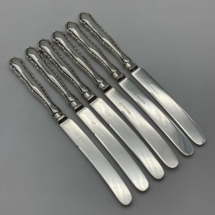 Antique Sterling Silver Cased Butter/Pate Knives (1911)