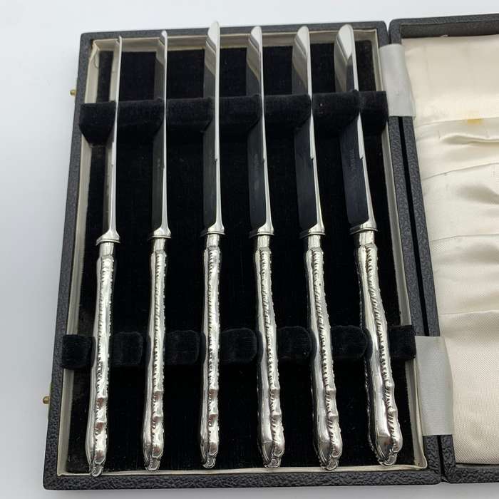 Antique Sterling Silver Cased Butter/Pate Knives (1911)