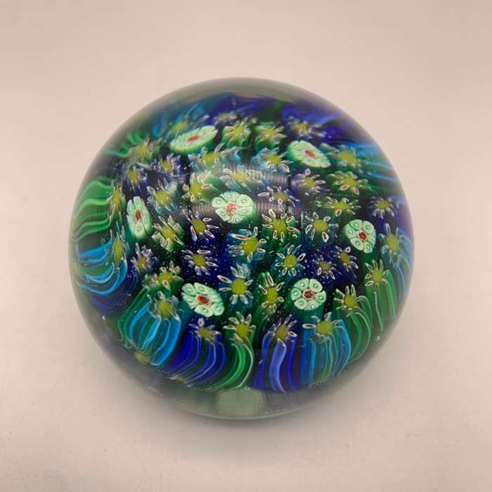 Murano 'Vetreria 3 Fiori' Glass Paperweight (Signed)