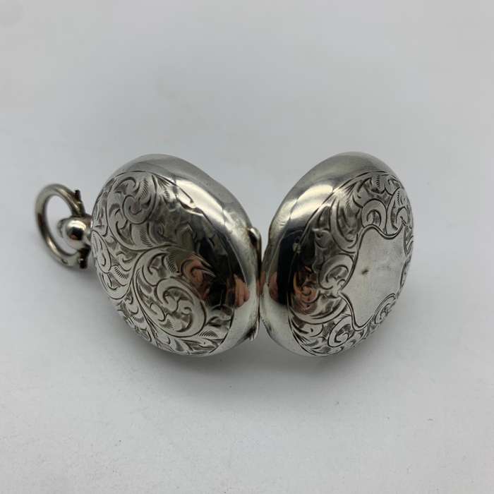 Antique Silver Sovereign Case (1911)