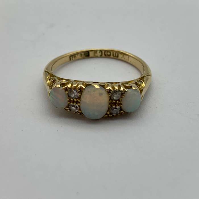 Antique 18ct Gold, Opal & Diamond Ring