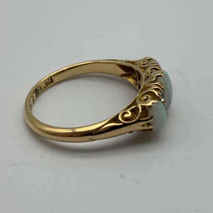Antique 18ct Gold, Opal & Diamond Ring