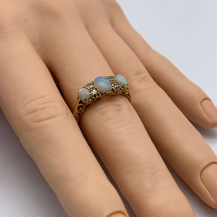Antique 18ct Gold, Opal & Diamond Ring