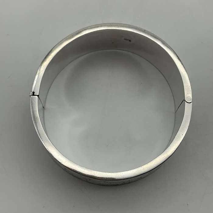 Vintage Sterling Silver Hinged Bangle