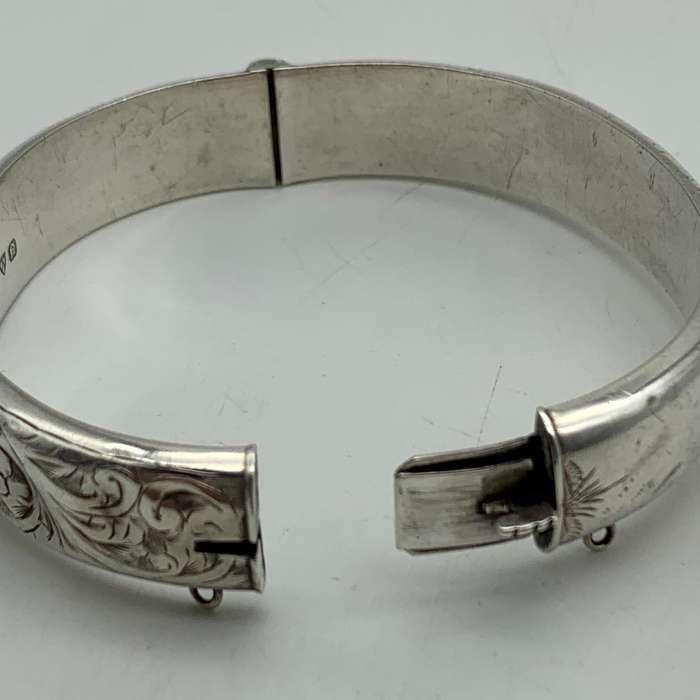 Early Sterling Silver Bangle (Chester 1938)