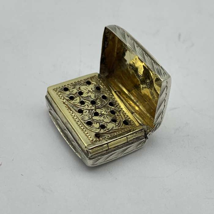 Early Silver Victorian Vinaigrette (1847)