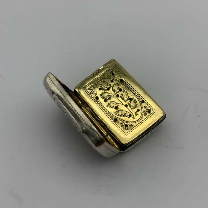 Georgian Silver 'Purse' Vinaigrette (1827)