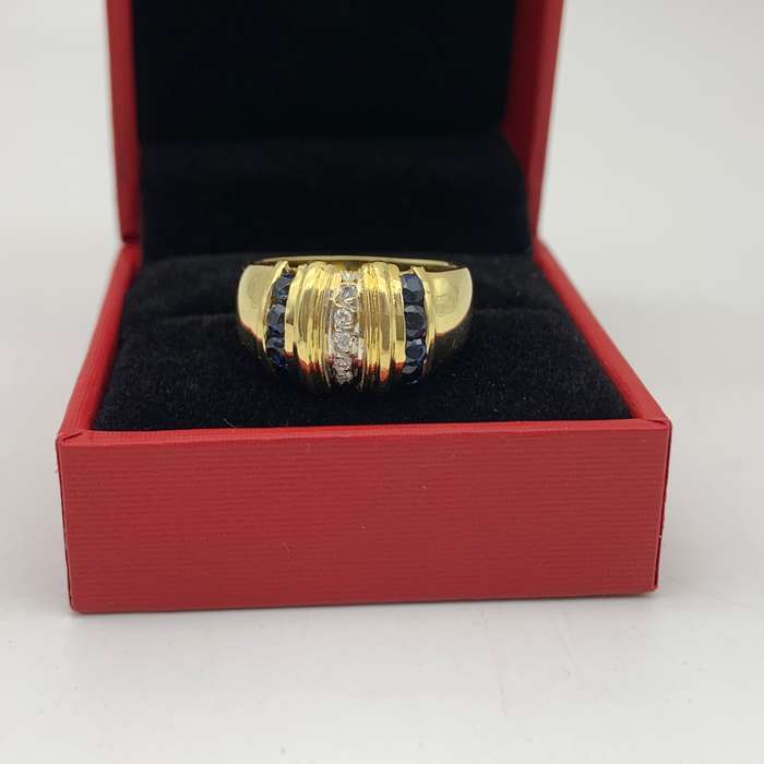 18ct Gold Diamond & Sapphire Ring