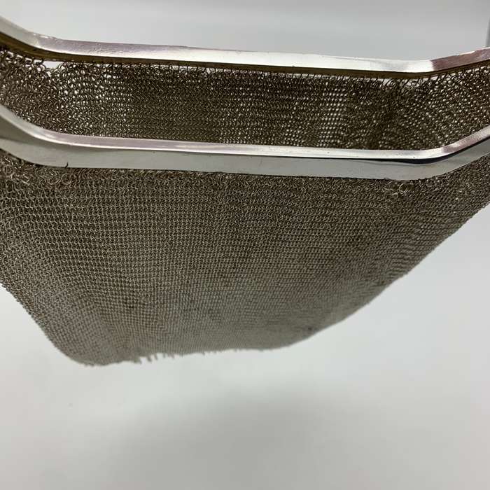 Large 1920s Solid Silver 'Art Deco' Mesh Evening Bag (510g)