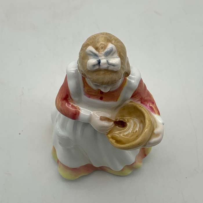 Royal Doulton 'Mothers Helper' Figurine (HN 3650)