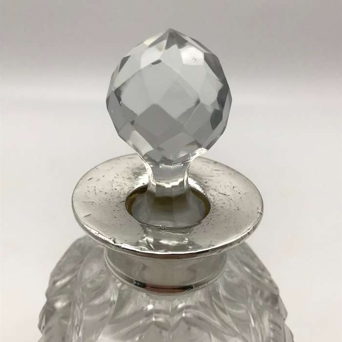 Early Elegant Silver & Crystal Scent Bottle (1929)