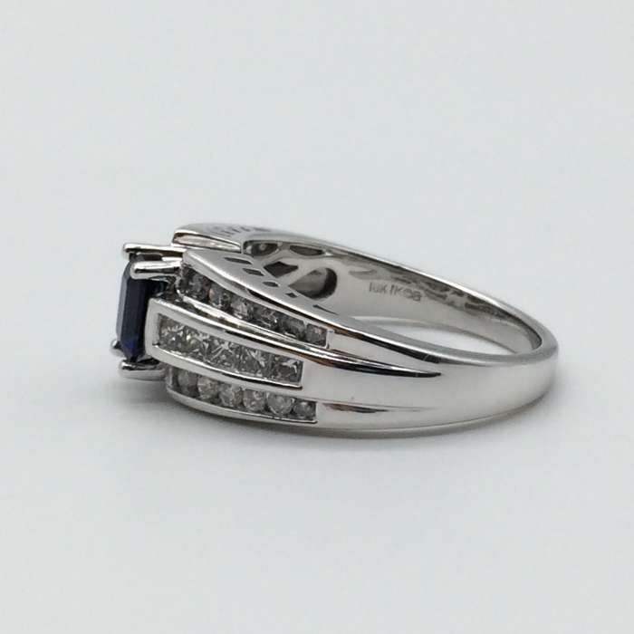 18ct White Gold, Diamond and Sapphire Ring (V. R102 420)
