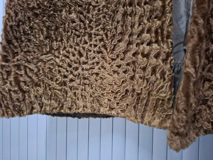Vintage Karakul ladies coat - caramel with a warm gold hue and fur collar - superb condition