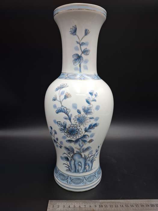Vintage White Oriental Baluster Vase with Blue Flowers and Gilding - superb condition - 36cm high